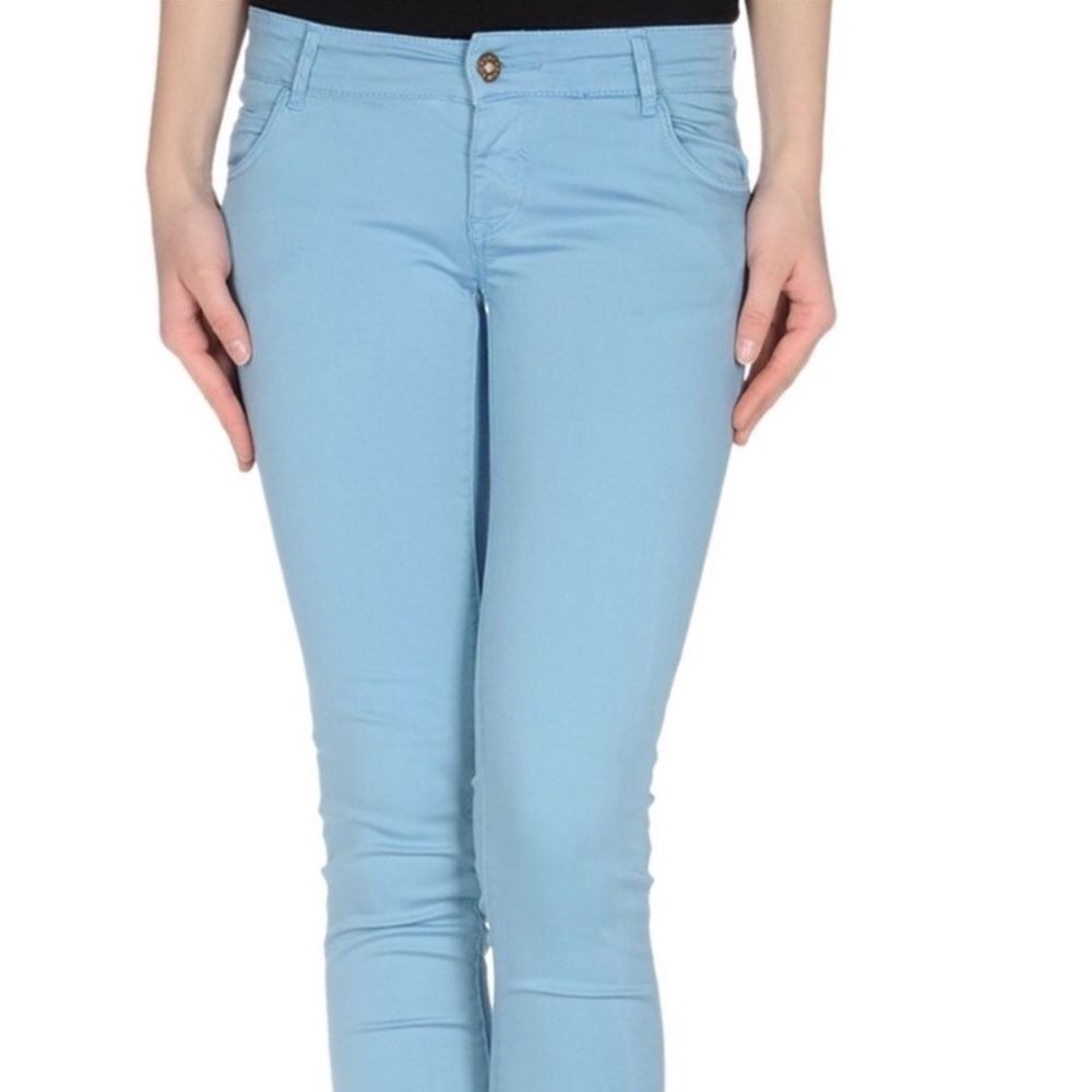 Low Rise Blue Fog Lightweight Skinny Jeans by Time Out NEW